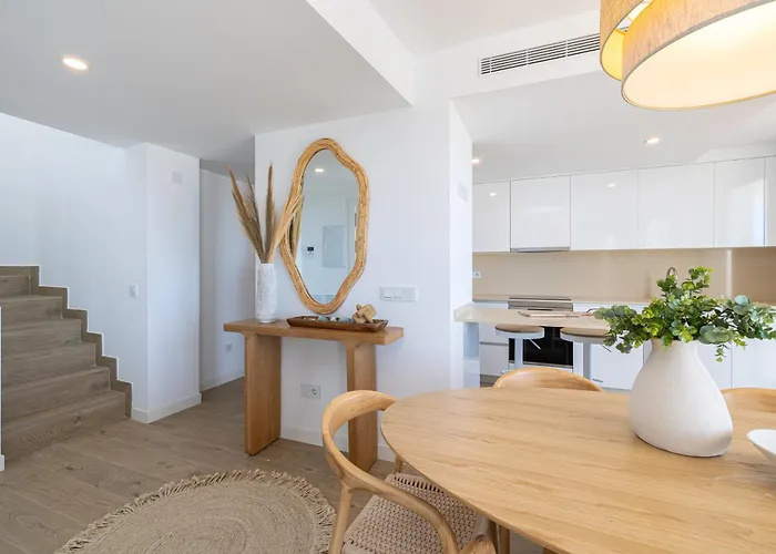 Luxury Penthouse Duplex One80 By Aora شقة إِستيبونا